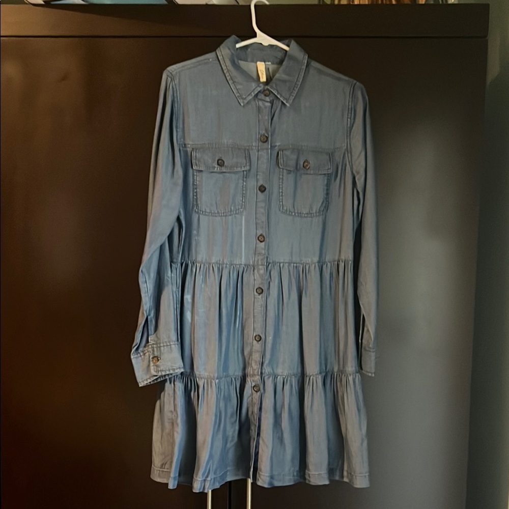 Elan Chambray Collard Button Down 👗 dress very soft.